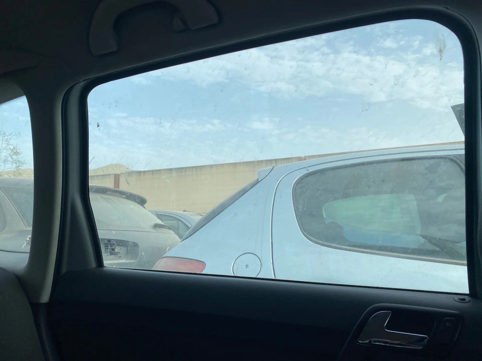 Foto de LUNA TRASERA IZQUIERDA VOLKSWAGEN POLO IV (9N3) 1.4 FSI (86 CV / 63 KW)