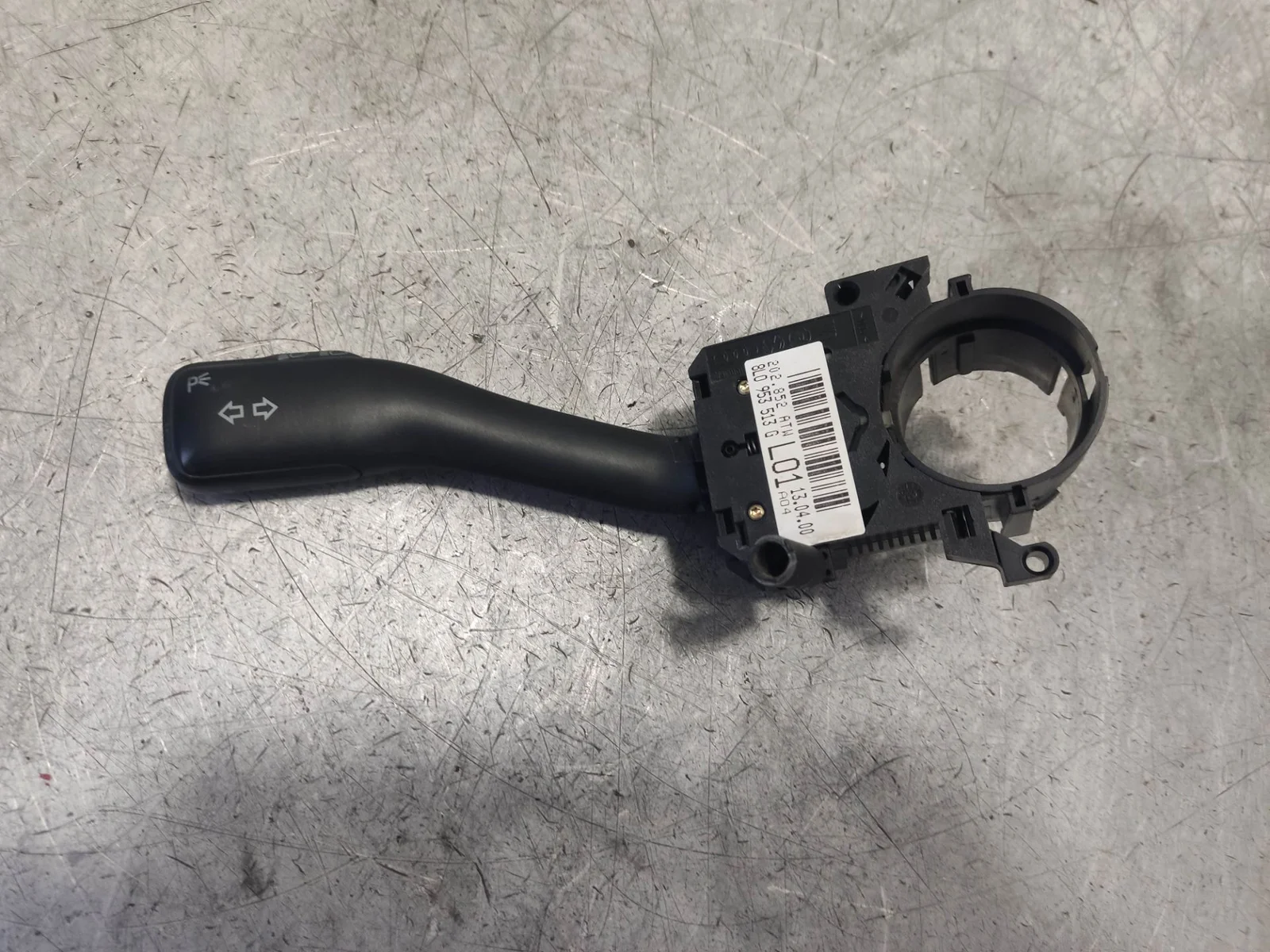 Foto de MANDO INTERMITENTES AUDI TT COUPE/ROADSTER (8N3/8N9) 1.8 20V Turbo (180 CV / 132 KW) referencia 8L0953513G