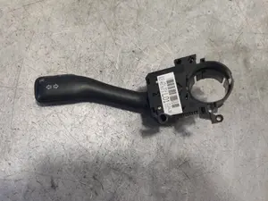 Foto de MANDO INTERMITENTES AUDI TT COUPE/ROADSTER (8N3/8N9) 1.8 20V Turbo (180 CV / 132 KW) referencia 8L0953513G