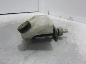 Foto de BOMBA FRENO PEUGEOT 206 1.4 (75 CV / 55 KW) referencia 31000620 foto 2