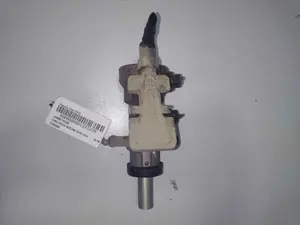 Foto de BOMBA FRENO FORD FOCUS BERLINA (CAK) 2.0 16V CAT (131 CV / 96 KW) referencia 21030399 foto 4