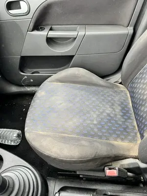 Foto de ASIENTO DELANTERO DERECHO FORD FIESTA (CBK) 1.4 TDCi CAT (68 CV / 50 KW) foto 2