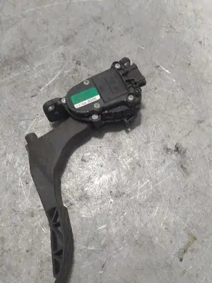 Foto de PEDAL ACELERADOR SEAT IBIZA BERLINA (6J5) 1.4 TDI (80 CV / 59 KW)