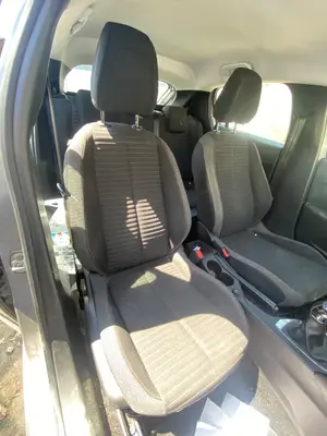 Foto de ASIENTO DELANTERO DERECHO PEUGEOT 208 (P2) 1.2 PureTech (74 CV / 55 KW)