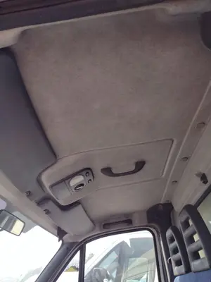 Foto de TECHO INTERIOR IVECO DAILY FURGÓN 2.3 Diesel (97 CV / 71 KW)