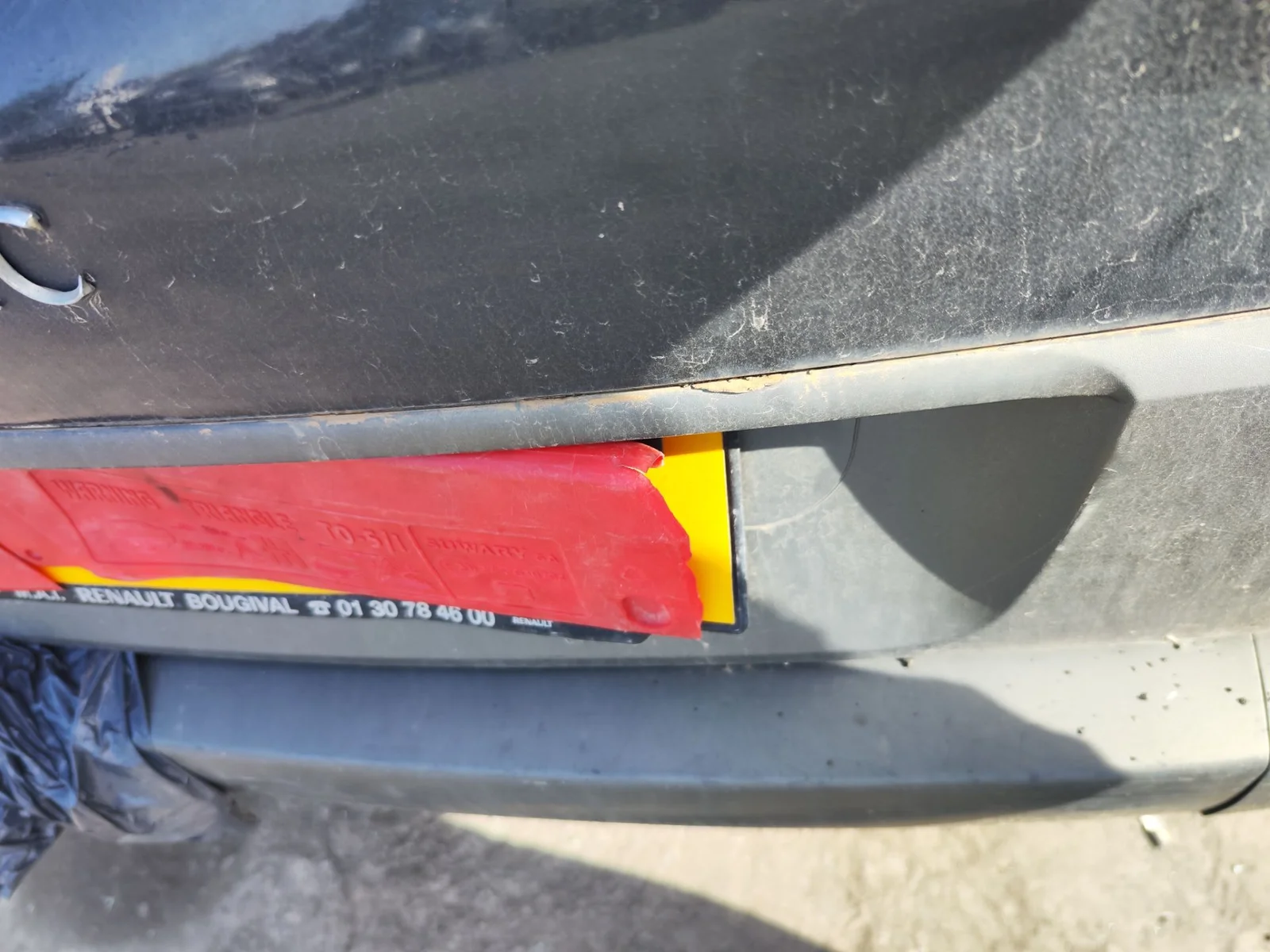 Foto de REFUERZO PARAGOLPES TRASERO RENAULT SCENIC II (JM) 1.5 dCi Diesel (106 CV / 78 KW)