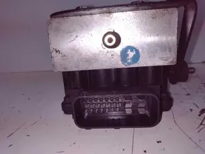 Foto de ABS CITROEN XANTIA BERLINA 2.0 HDi CAT (RHY / DW10TD) (90 CV / 66 KW) referencia 9625975480 foto 3