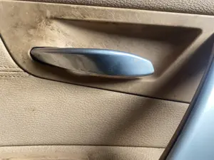 Foto de MANETA INTERIOR DELANTERA IZQUIERDA BMW SERIE X3 (E83) 2.0 Turbodiesel CAT (177 CV / 130 KW)