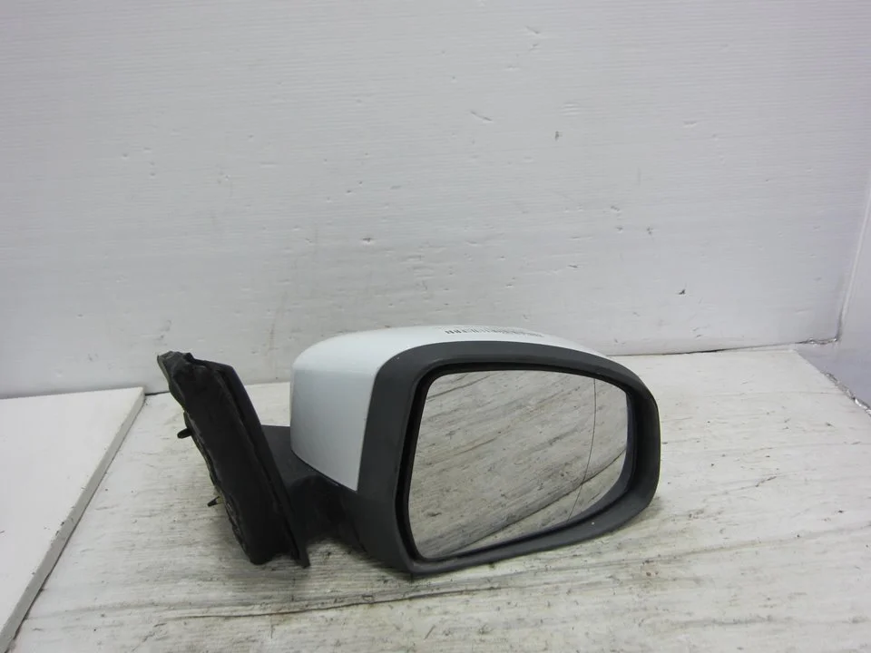 Foto de RETROVISOR DERECHO FORD FOCUS SPORTBREAK (CB8) 1.6 TDCi CAT (95 CV / 70 KW) referencia 024550