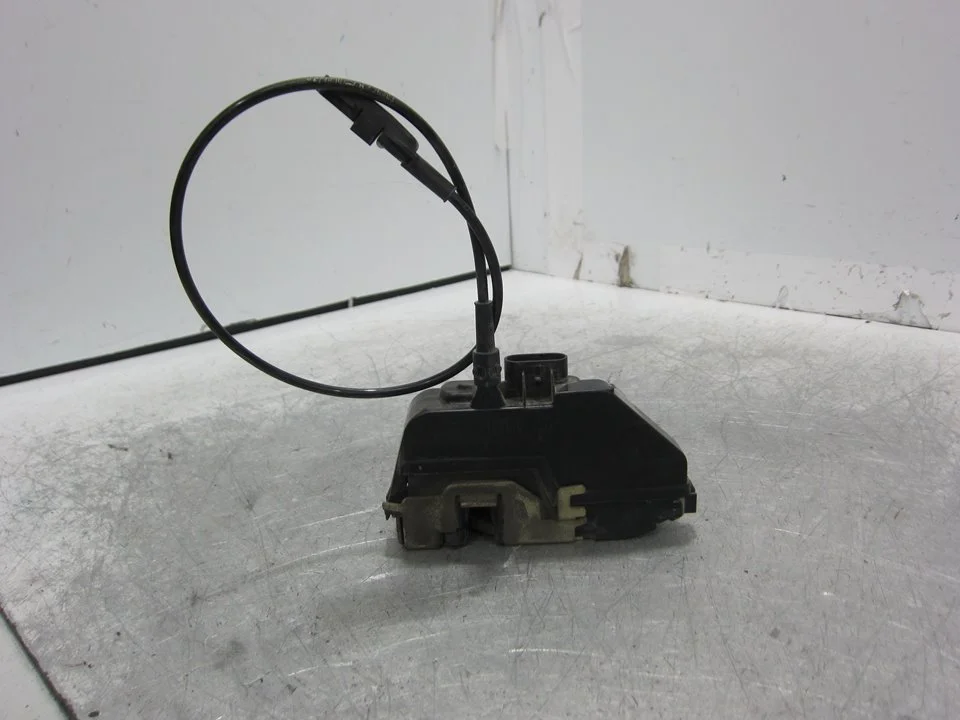 Foto de CERRADURA PUERTA DELANTERA DERECHA RENAULT SCENIC II (JM) referencia 119121