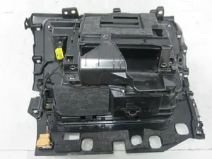 Foto de GUANTERA PORSCHE MACAN (95BA) referencia 95B857558 foto 3