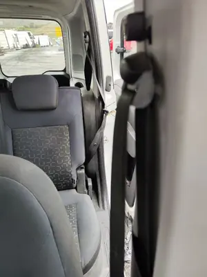 Foto de CINTURON SEGURIDAD DELANTERO IZQUIERDO FIAT II DOBLÒ (152) 1.6 JTDM 16V CAT (105 CV / 77 KW)