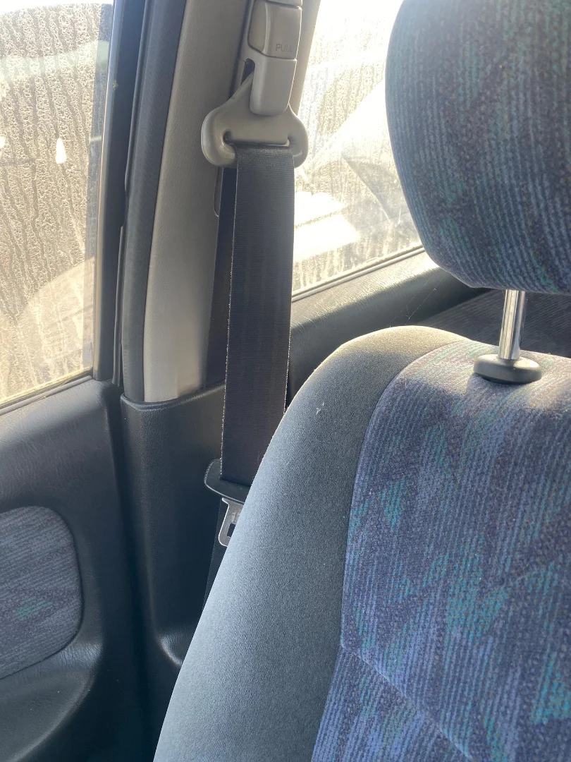 Foto de CINTURON SEGURIDAD DELANTERO DERECHO NISSAN ALMERA (N15) 2.0 Diesel (75 CV / 55 KW)