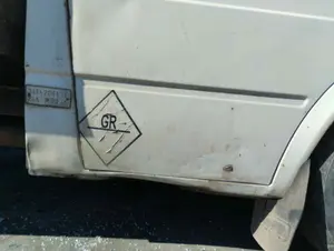 Foto de PUERTA DELANTERA DERECHA FORD TRANSIT FURGÓN (CY/DY)(1986) 2.5 Diesel (80 CV / 59 KW) foto 4