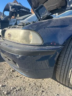 Foto de PARAGOLPES DELANTERO BMW SERIE 5 TOURING (E39) 2.0 24V (150 CV / 110 KW)