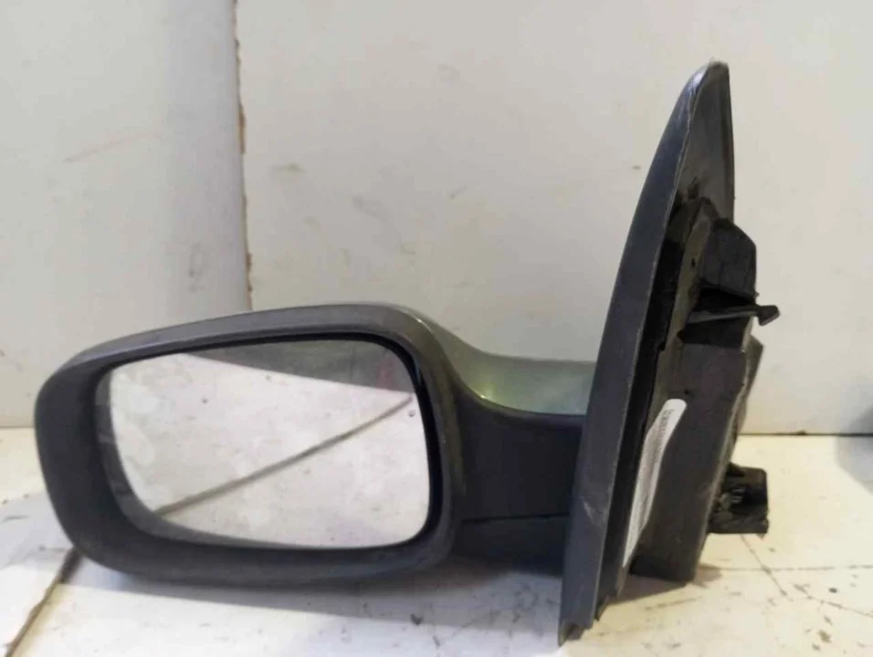 Foto de RETROVISOR IZQUIERDO RENAULT MEGANE II BERLINA 3P 1.5 dCi Diesel (82 CV / 60 KW) referencia 110511071109