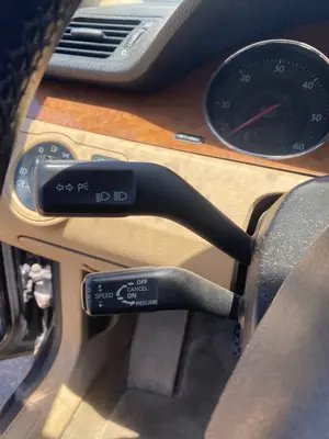 Foto de MANDO MULTIFUNCION VOLKSWAGEN PASSAT BERLINA (3C2) 2.0 TDI (140 CV / 103 KW)