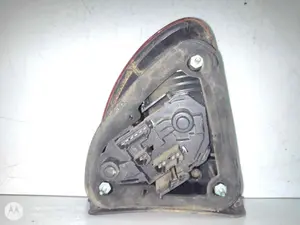 Foto de PILOTO TRASERO IZQUIERDO SEAT LEON (1M1) referencia 1M6945111 foto 4