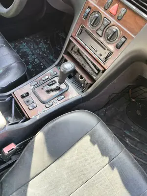 Foto de CAJA CAMBIOS MERCEDES-BENZ CLASE E (BM 210) BERLINA 2.2 CDI CAT (143 CV / 105 KW)