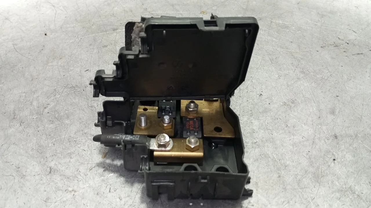 Foto de CAJA RELES / FUSIBLES VOLKSWAGEN PHAETON (3D2/3D8) 6.0 W12 48V CAT (BAN) (420 CV / 309 KW) referencia 3D0937576A