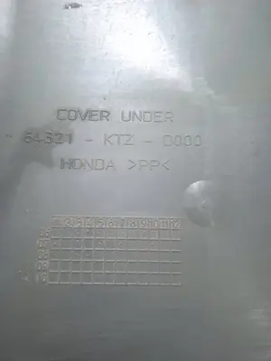 Foto de MOLDURA HONDA FES /SH /SES /DYLAN /PS 125 125 cm3 - 10 kW G-CAT (14 CV / 10 KW) referencia 64321KTZD000 foto 3