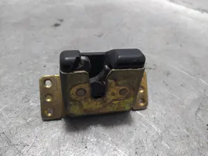 Foto de CERRADURA MALETERO / PORTON OPEL ZAFIRA A 1.8 16V CAT (116 CV / 85 KW) referencia 90563999 foto 4