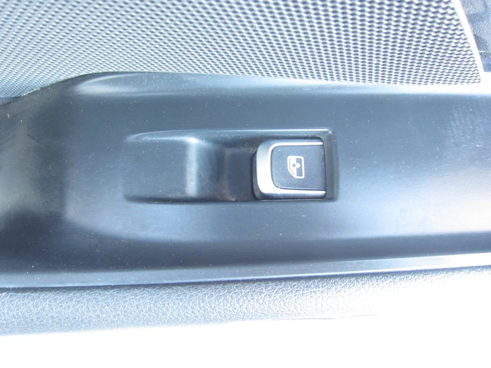 Foto de MANDO ELEVALUNAS DELANTERO DERECHO AUDI A3 SEDÁN (8VM) 2.0 16V TDI (150 CV / 110 KW)