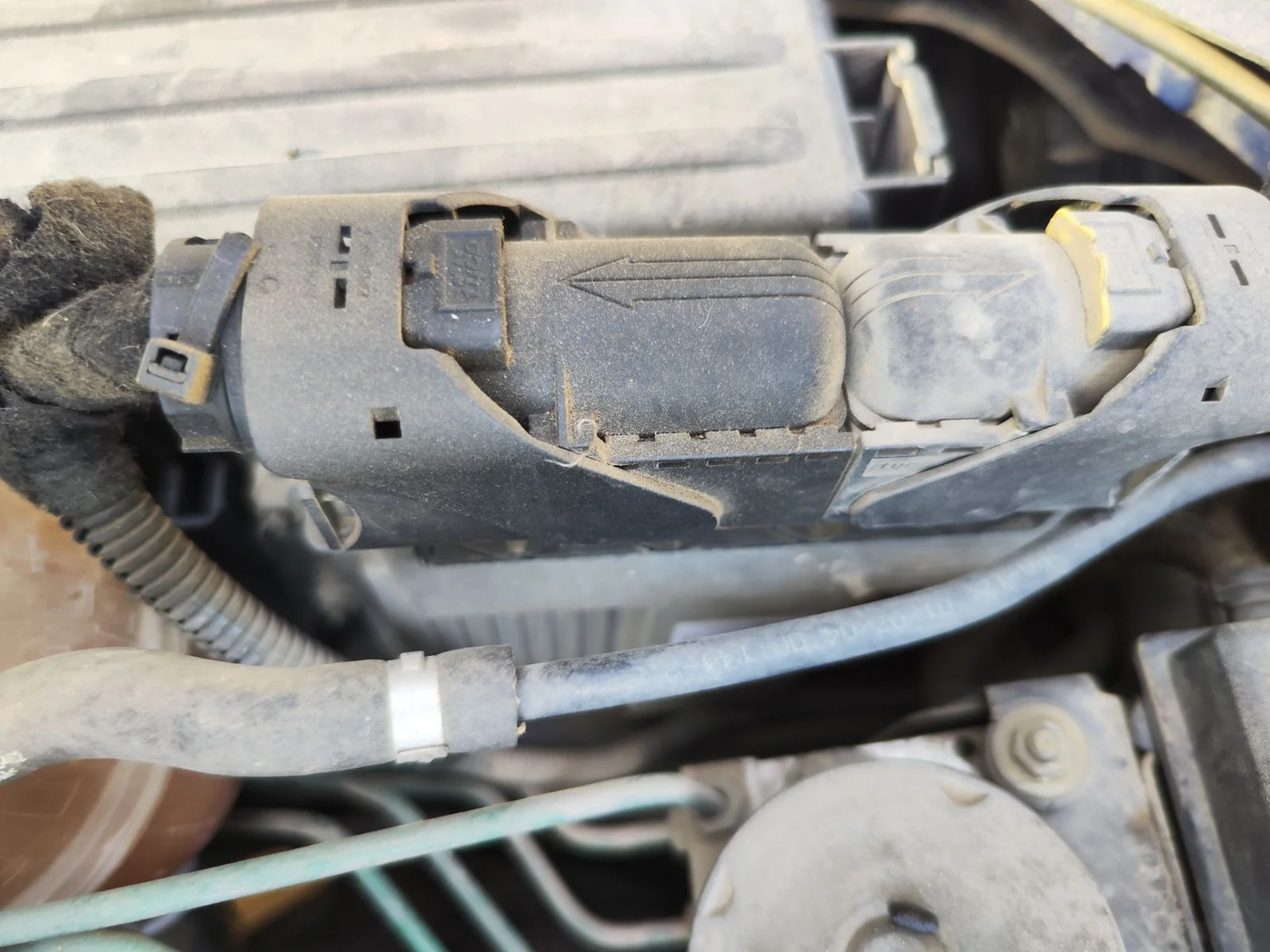 Foto de CENTRALITA MOTOR UCE OPEL COMBO (CORSA C) 1.3 16V CDTI CAT (Z 13 DT / LN9) (69 CV / 51 KW) referencia 55197119