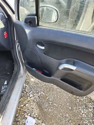 Foto de ELEVALUNAS DELANTERO DERECHO CITROEN C3 1.4  (73 CV / 54 KW)