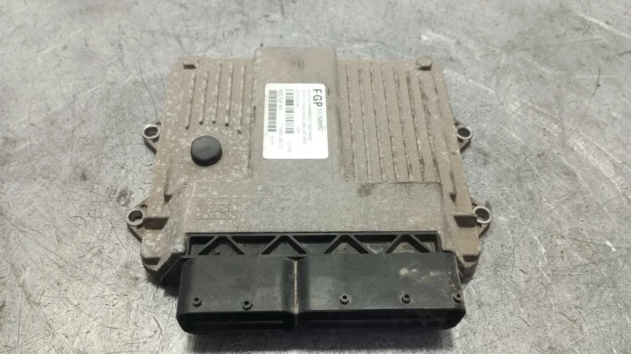 Foto de CENTRALITA MOTOR UCE LANCIA MUSA (184) 1.3 JTD CAT (69 CV / 51 KW) referencia 51768657