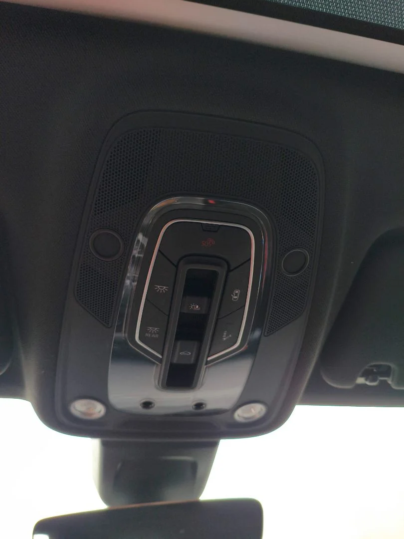 Foto de LUZ INTERIOR AUDI SQ7 (4MB) 4.0 V8 TDI (435 CV / 320 KW) referencia 4M0947135CKFKZ