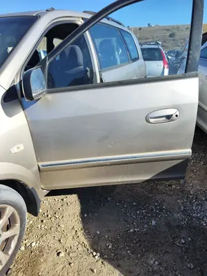 Foto de PUERTA DELANTERA IZQUIERDA KIA CARENS (RS) 1.8 16V CAT (126 CV / 93 KW) foto 2