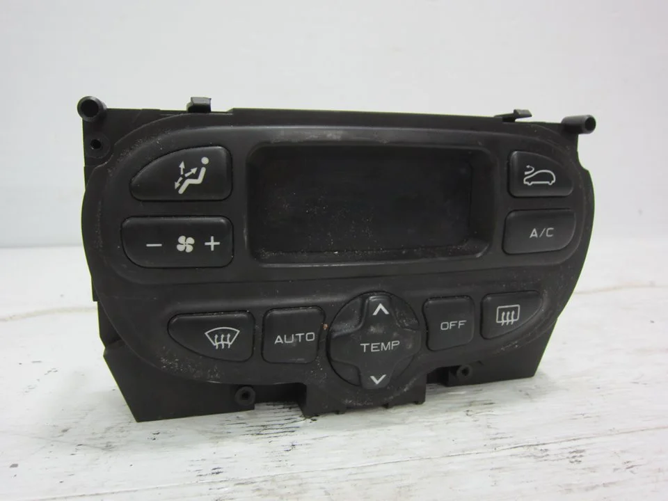 Foto de MANDO CLIMATIZADOR PEUGEOT 307 (S1)(04.2001) 1.6 16V CAT (109 CV / 80 KW) referencia 96430991