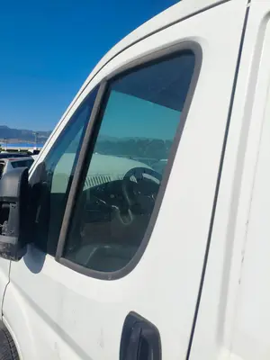 Foto de LUNA DELANTERA IZQUIERDA FIAT DUCATO 3 FURGÓN 33 2.2 JTD CAT (101 CV / 74 KW) referencia 0046864291