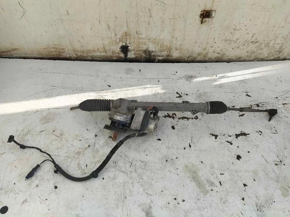 Foto de CREMALLERA DIRECCION PEUGEOT 208 1.2 12V e-VTi (82 CV / 60 KW) referencia 682000190