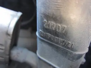 Foto de DEPOSITO LIMPIA LAND ROVER RANGE ROVER SPORT 2.7 Td V6 CAT (190 CV / 140 KW) referencia LR013953 foto 4