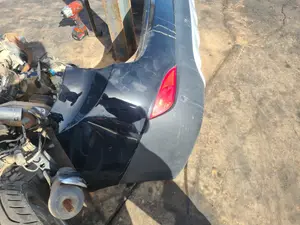 Foto de PARAGOLPES TRASERO HYUNDAI IX35 (EL/LM)