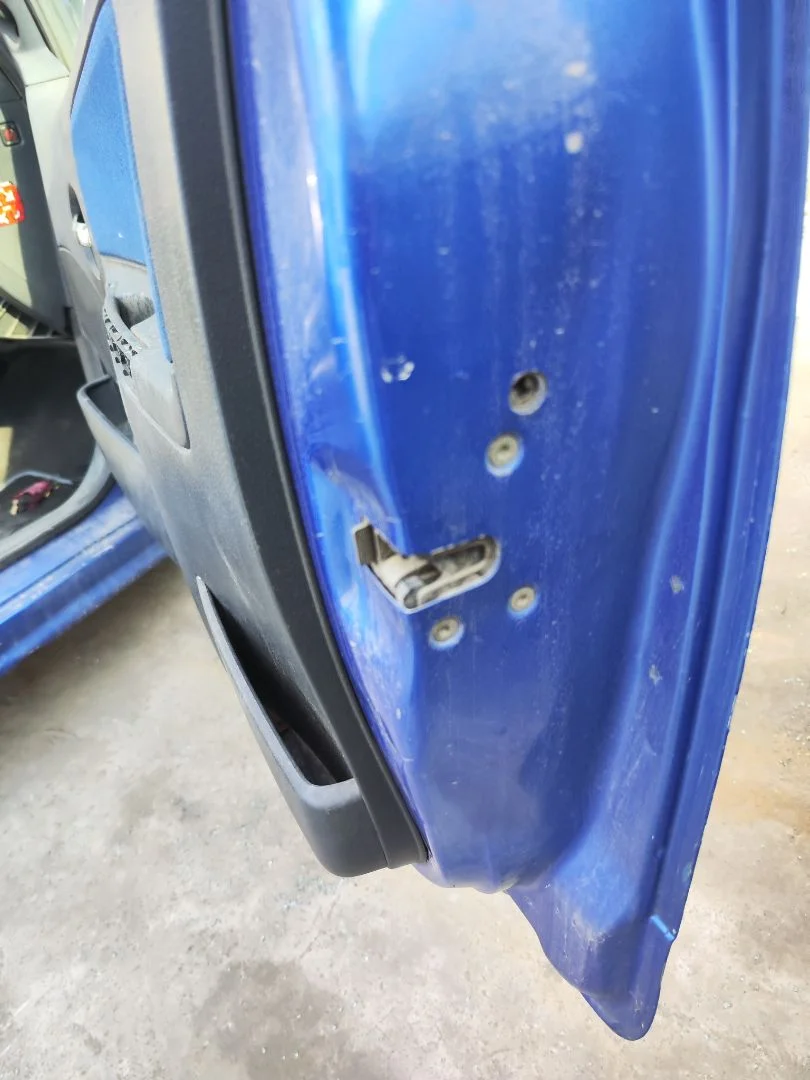 Foto de CERRADURA PUERTA DELANTERA DERECHA CITROEN C2 1.1 (60 CV / 44 KW)
