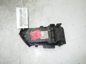 Foto de MANDO ELEVALUNAS DELANTERO IZQUIERDO HONDA CIVIC AERODECK (MB/MC) 1.6 CAT (D 16 B 2) (116 CV / 85 KW) referencia 35750S6AG010 foto 2