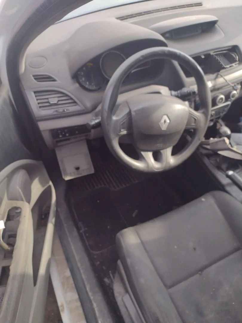 Foto de ANILLO AIRBAG RENAULT MEGANE III BERLINA 5P 1.5 dCi Diesel CAT (86 CV / 63 KW)