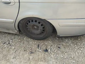 Foto de PASO RUEDA TRASERO IZQUIERDO CITROEN C5 BREAK 2.0 HDi FAP CAT (RHR / DW10BTED4) (136 CV / 100 KW) referencia 8529Z6