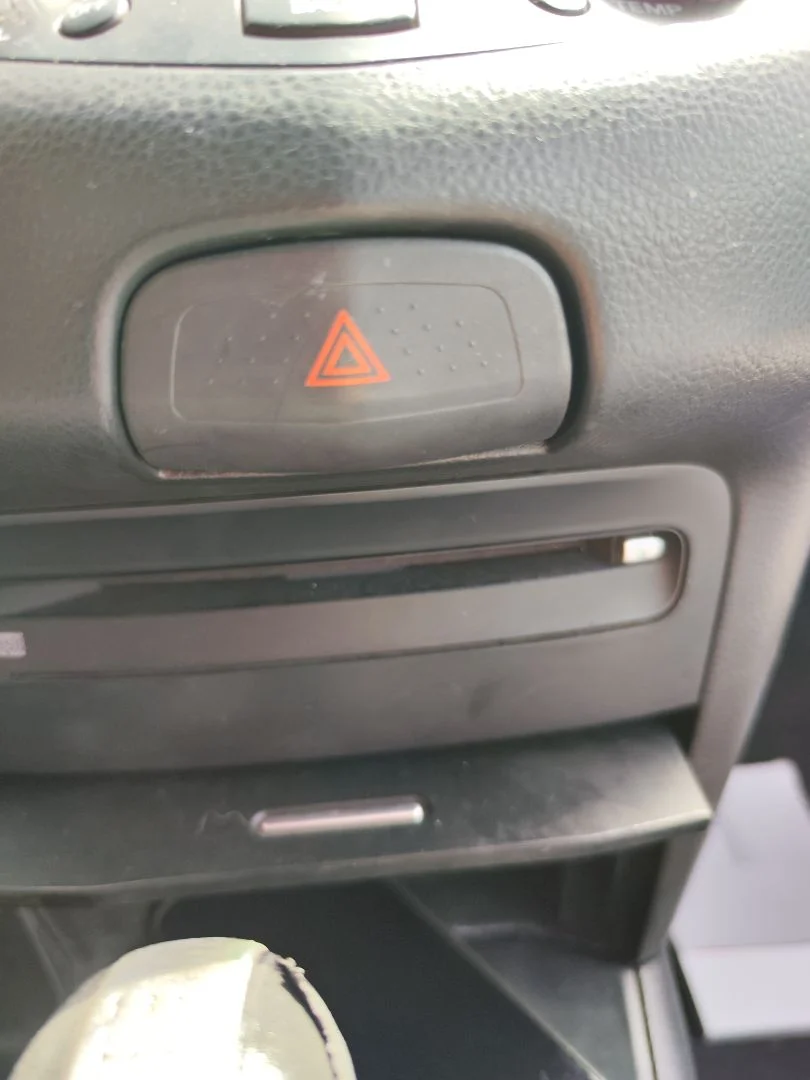 Foto de WARNING NISSAN PRIMERA BERLINA (P12) 1.9 16V Turbodiesel CAT (120 CV / 88 KW)