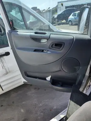 Foto de GUARNECIDO PUERTA DELANTERA IZQUIERDA CITROEN JUMPY 2.0 HDi CAT (RHK / DW10UTED4) (120 CV / 88 KW)