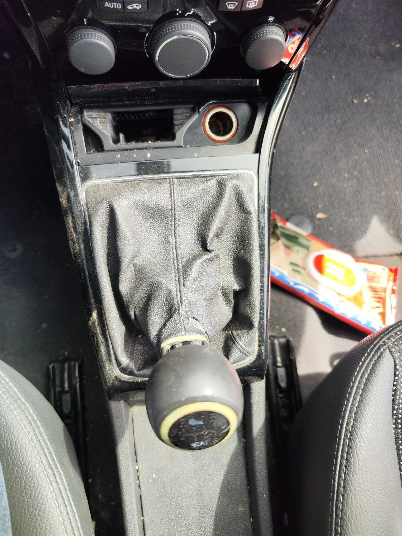 Foto de PALANCA CAMBIO OPEL ASTRA H BERLINA 1.7 16V CDTI (110 CV / 81 KW) referencia 55351706