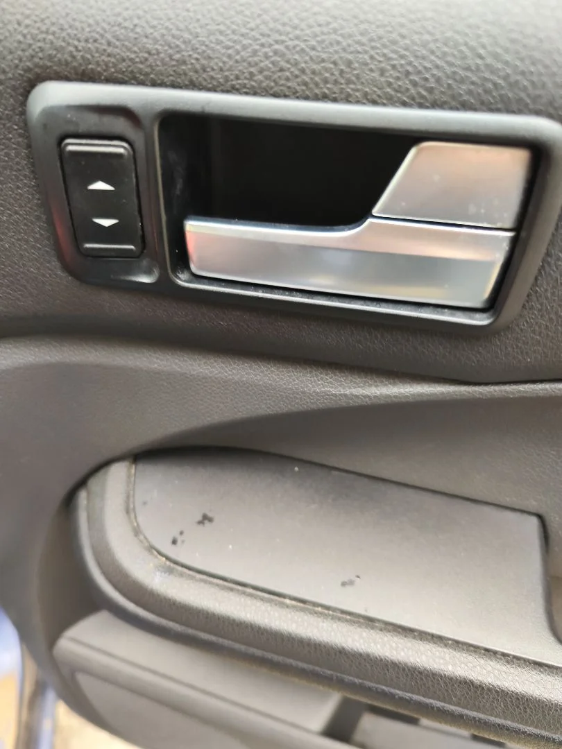 Foto de MANETA INTERIOR DELANTERA DERECHA FORD FOCUS C-MAX (CAP)(2003) 1.6 TDCi CAT (109 CV / 80 KW) referencia 1470119