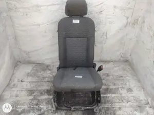 Foto de ASIENTO DELANTERO DERECHO MITSUBISHI MONTERO (V20/V40) 2.8 Turbodiesel (125 CV / 92 KW)