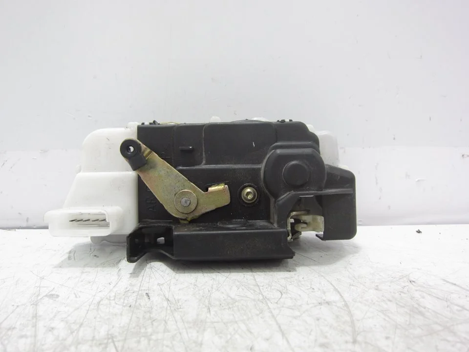 Foto de CERRADURA PUERTA TRASERA IZQUIERDA CITROEN C5 BERLINA 3.0 V6 (207 CV / 152 KW) referencia ARG1