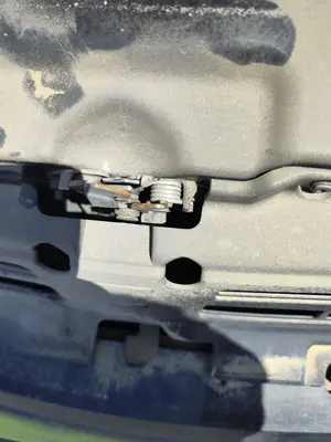 Foto de CERRADURA CAPO CITROEN XSARA BERLINA 2.0 HDi CAT (RHY / DW10TD) (90 CV / 66 KW)