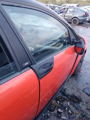 Foto de PUERTA DELANTERA DERECHA SMART FORFOUR 1.5 CDI CAT (68 CV / 50 KW)