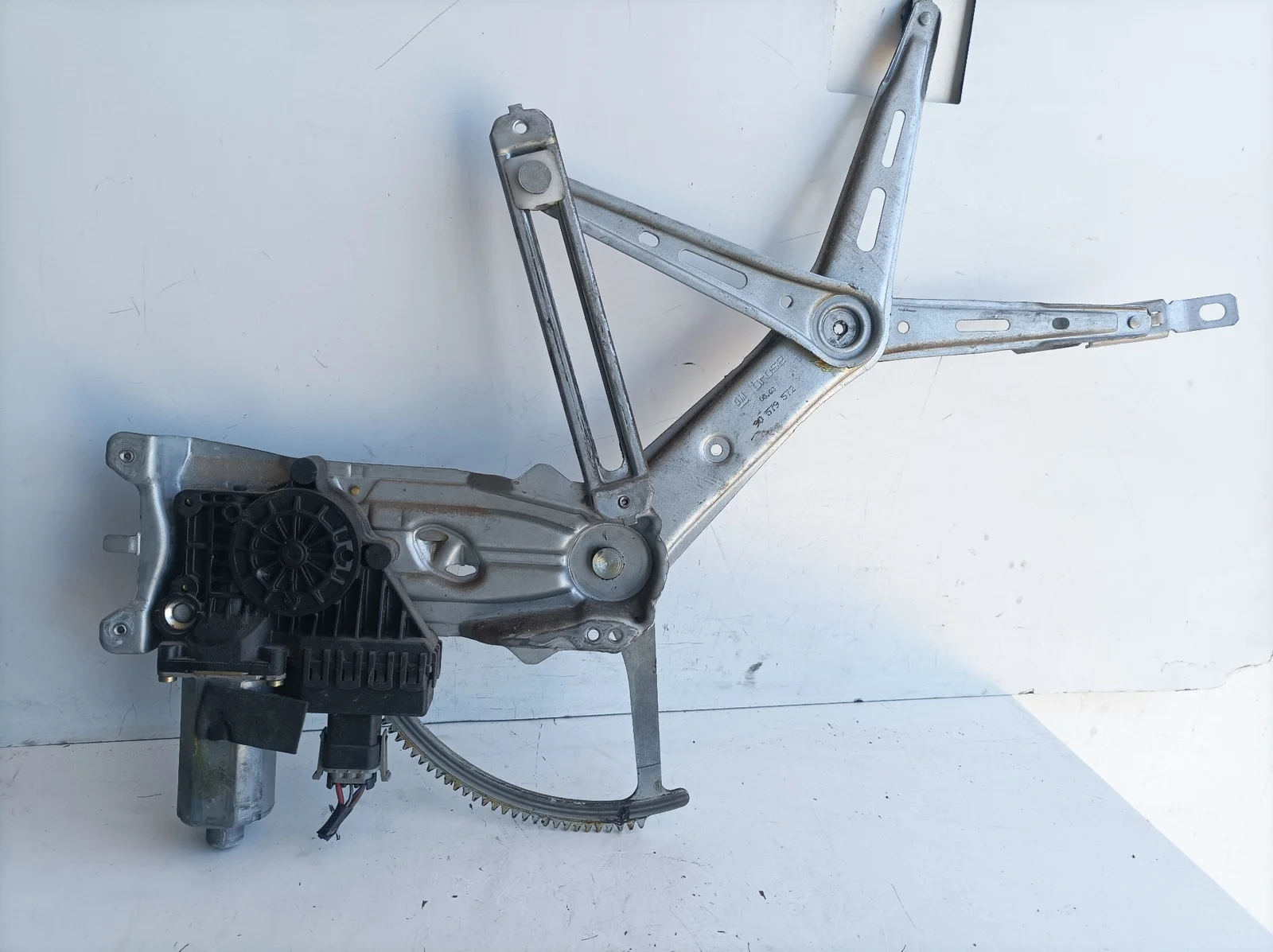 Foto de ELEVALUNAS DELANTERO DERECHO OPEL ZAFIRA A referencia 90579572